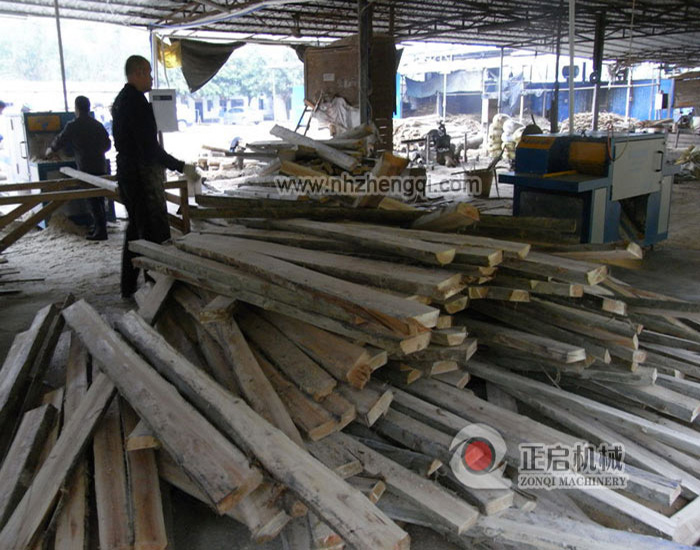 廣東增城鋸桉木加工現場